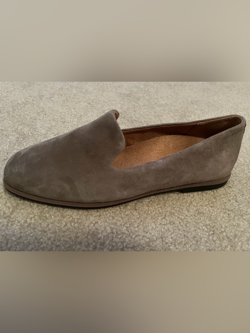 Vionic Willa Taupe Suede Smoking Loafers Flats Women’s 9.5